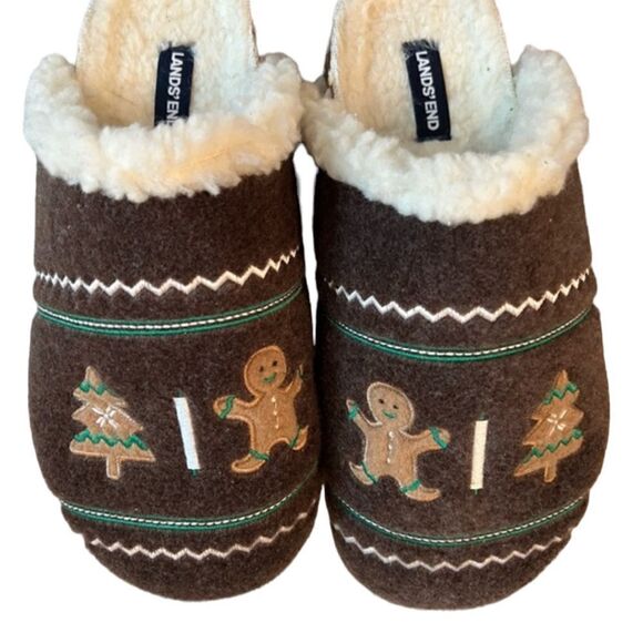 L.L. Bean Shoes - Lands End Women’s Felt Critter Gingerbread Slippers NWT 7